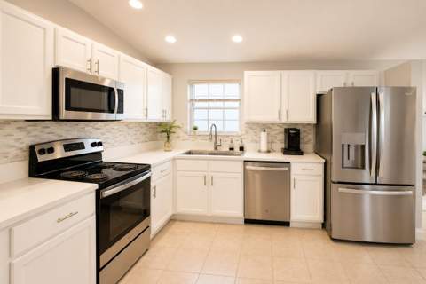 1106 Swan Lake Circle, Port St. Lucie FL - photo 7 of 19