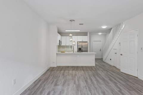 560 St Tropez Lane, Margate FL - photo 7 of 33