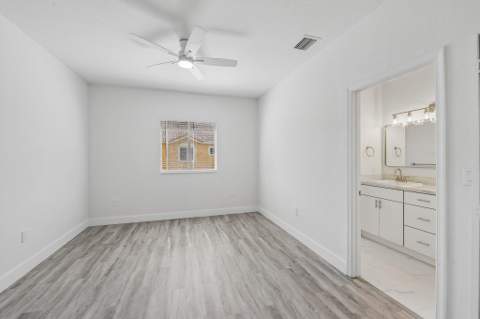 560 St Tropez Lane, Margate FL - photo 15 of 33