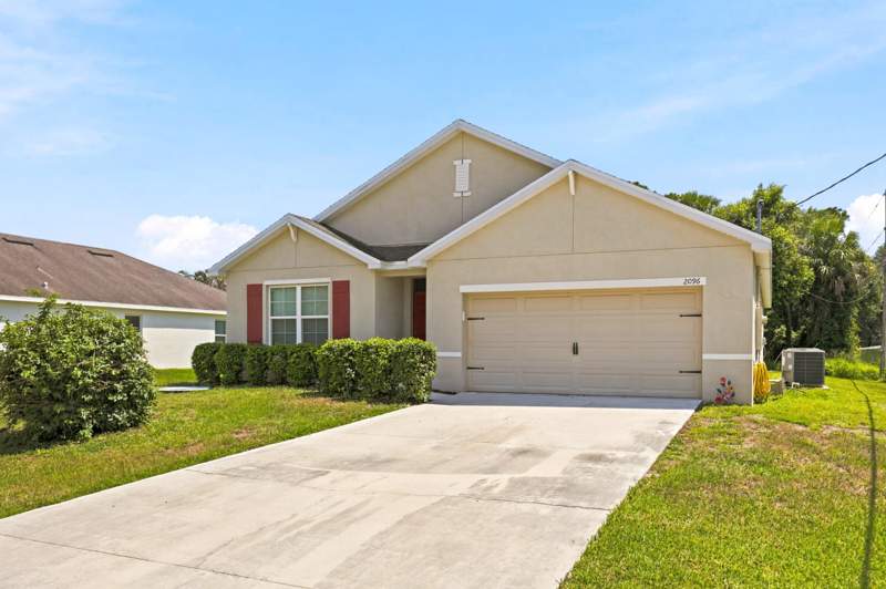 4 bedroom Single Family Residence at 2096 SW Leafy Road, Port St Lucie Section 11 — photo 2