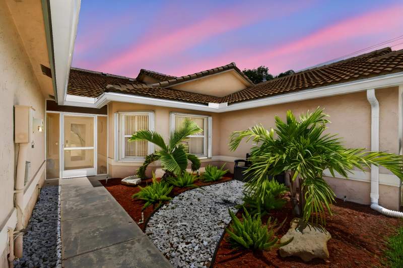 2 bedroom Villa at 10469 Pelican Drive, Wellingtons Edge Par 78 Ph 2, Wellington — photo 2