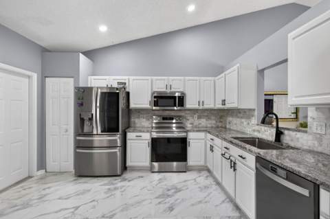 10469 Pelican Drive, Wellington FL - photo 15 of 63