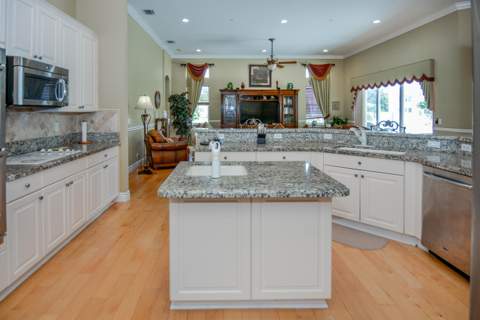 4676 Manderly Drive, Wellington FL - photo 12 of 57