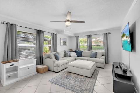 1805 Middleton Way, West Palm Beach FL - photo 9 of 31