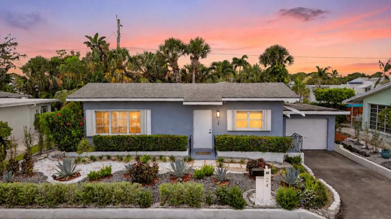 2 bedroom Single Family Residence at 24 Douglas Drive, Palm Beach Shore Acres, Ocean Ridge — photo 4