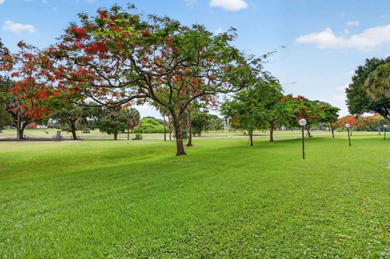 3 bedroom Condominium at 3520 Oaks Way #110, NO 113 PALM-AIRE COUNTRY CLUB, Pompano Beach — photo 3