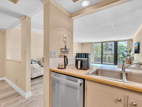 1350 River Reach Drive #111, Fort Lauderdale FL - photo 23 of 86