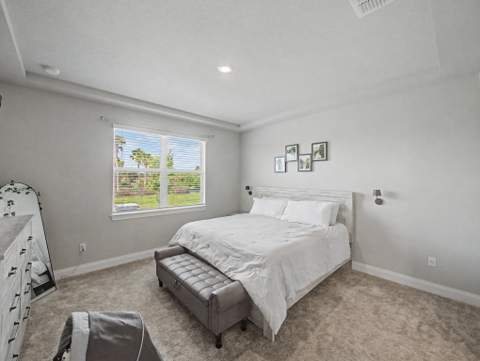 9049 Dahlia Circle, Port St. Lucie FL - photo 13 of 66