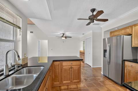 2400 SW 23rd Cranbrook Drive, Boynton Beach FL - photo 15 of 107