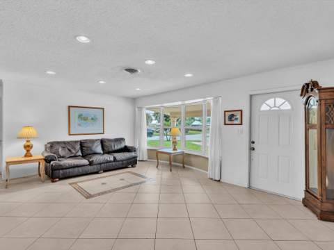 641 SE 11th Street, Pompano Beach FL - photo 10 of 56