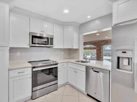 641 SE 11th Street, Pompano Beach FL - photo 18 of 56
