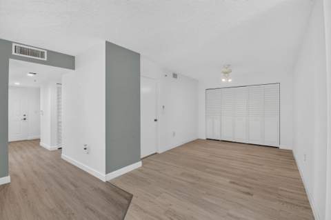 6080 Huntwick Terrace #405, Delray Beach FL - photo 15 of 60