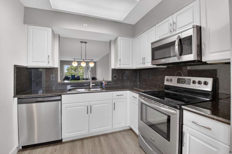 2 bedroom Condominium at 6080 Huntwick Terrace #405, Huntington Pointe, Delray Beach — photo 4