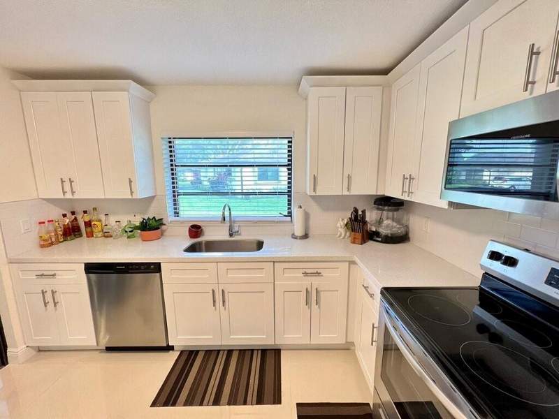 2 bedroom Condominium at 10151 Eaglewood Terrace #A, Greentree Villas Condo, Boynton Beach — photo 3