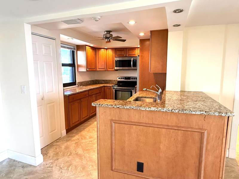 2 bedroom Condominium at 5200 N Flagler Drive #1604, Placido Mar Condo, West Palm Beach — photo 4