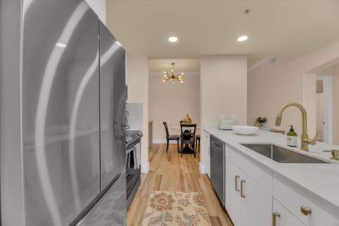533 NE 3rd Avenue #512, Fort Lauderdale FL - photo 6 of 31