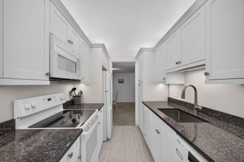 1208 Marine Way #205, North Palm Beach FL - photo 20 of 50