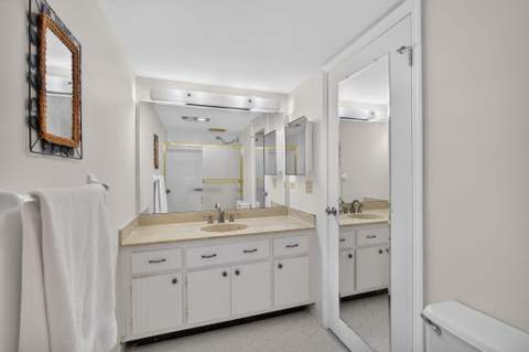1208 Marine Way #205, North Palm Beach FL - photo 9 of 50