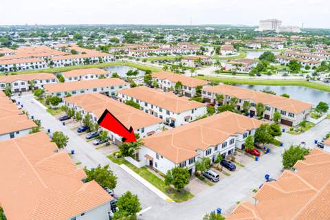 1009 Sweet Briar Lane, Riviera Beach FL - photo 15 of 63