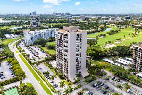 2425 Presidential Way #Ph5, West Palm Beach FL - photo 23 of 29