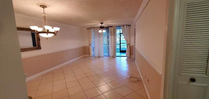 2 bedroom Condominium at 7500 NW 1st Court #102-3, Lakes Of Newport I Condo, Plantation — photo 2