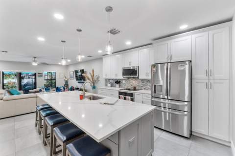 2932 Hidden Harbour Court, Dania Beach FL - photo 8 of 37