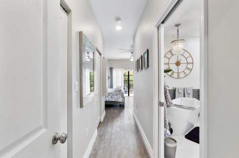 2932 Hidden Harbour Court, Dania Beach FL - photo 24 of 37