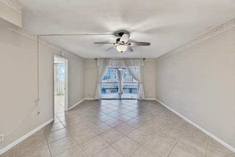 400 SE 10th Street #205, Deerfield Beach FL - photo 7 of 35