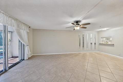 400 SE 10th Street #205, Deerfield Beach FL - photo 15 of 35