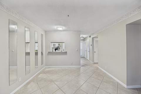 400 SE 10th Street #205, Deerfield Beach FL - photo 10 of 35
