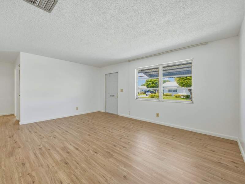 2 bedroom Single Family Residence at 1012 SW 17th Street, Palm Beach Leisureville Sec 9, Boynton Beach — photo 5