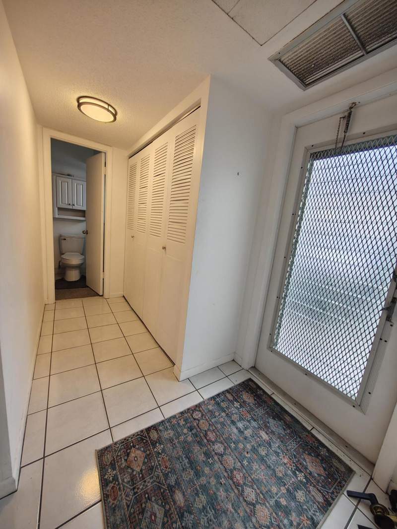 1 bedroom Condominium at 4441 NW 16th Street, Jarret Hall Condo, Lauderhill — photo 3
