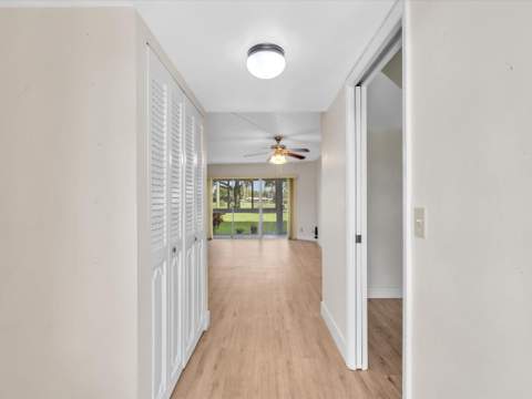 3959 Via Poinciana #104, Lake Worth FL - photo 7 of 60