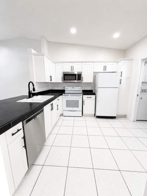 6356 Pointe Pleasant Circle, Delray Beach FL - photo 8 of 39
