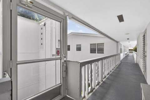 181 Bedford G, West Palm Beach FL - photo 23 of 40
