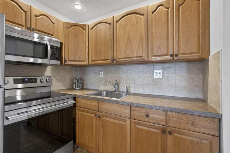 1 bedroom Condominium at 181 Bedford G, Bedford Condo, West Palm Beach — photo 2