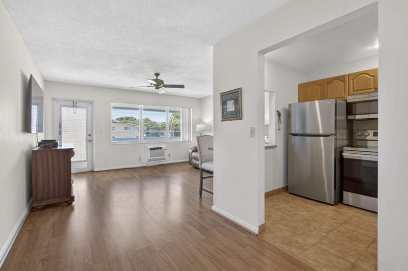 1 bedroom Condominium at 181 Bedford G, Bedford Condo, West Palm Beach — photo 5