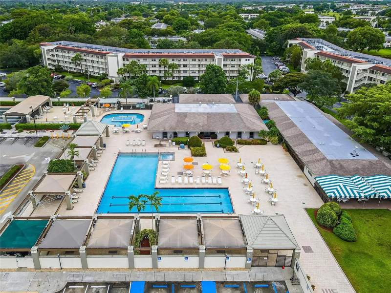 2 bedroom Condominium at 3301 Aruba Way #D3, Aruba Village A Condo, Coconut Creek — photo 2