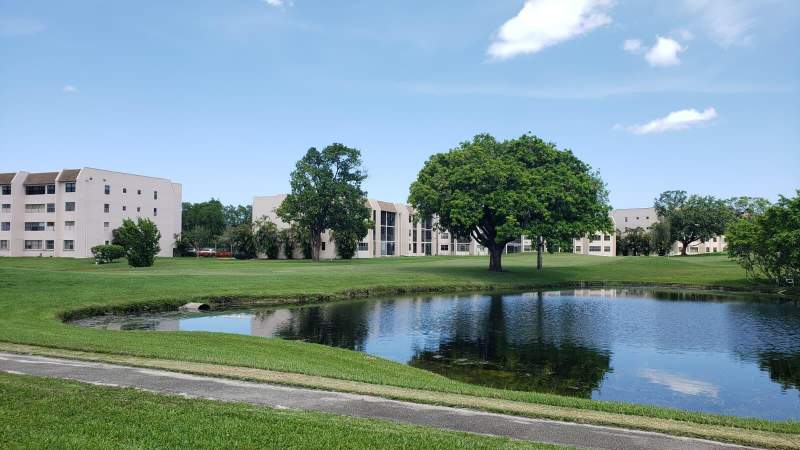 2 bedroom Condominium at 10180 NW 30th Court #109, Sunrise Lakes Phase 4, Sunrise — photo 2