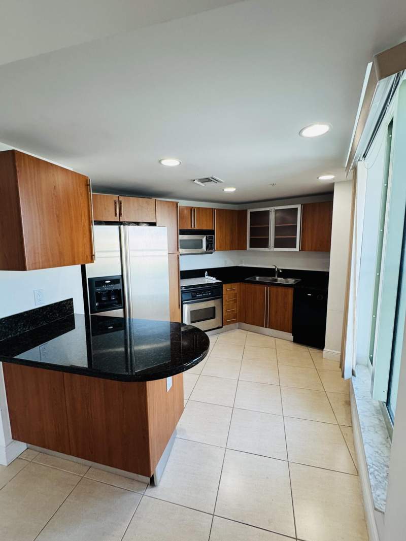 2 bedroom Condominium at 610 Clematis Street #812, 610 Clematis Condo, West Palm Beach — photo 5
