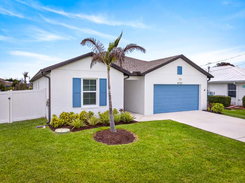 4 bedroom Single Family Residence at 6723 NW Dorothy Street, Port St Lucie Section 43, Port St. Lucie — photo 3