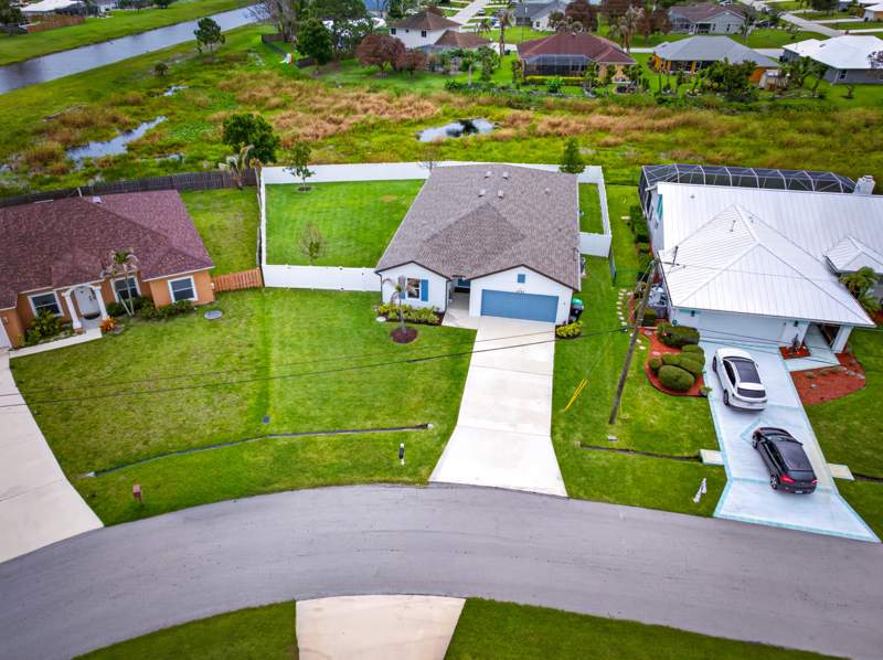 4 bedroom Single Family Residence at 6723 NW Dorothy Street, Port St Lucie Section 43, Port St. Lucie — photo 4