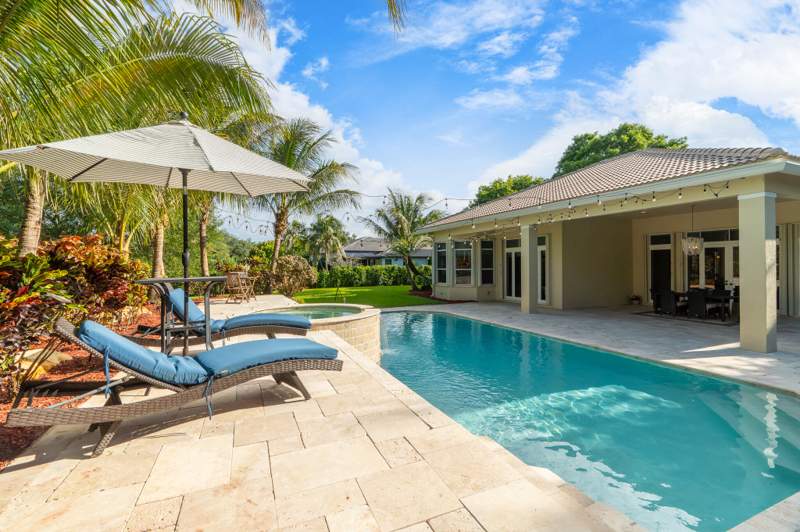 5 bedroom Single Family Residence at 2960 SW 139th Terrace, Groves Park, Davie — photo 4