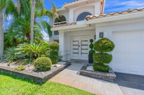 52 Gables Boulevard, Weston FL - photo 9 of 60
