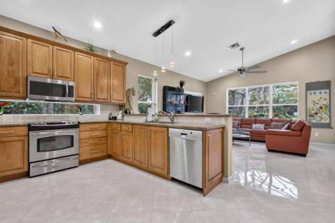 6550 Sand City Way, Delray Beach FL - photo 22 of 74