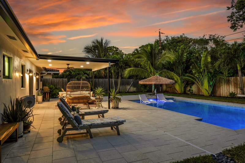 2 bedroom Single Family Residence at 300 SE 8th Avenue, Coral Manor Third Add, Deerfield Beach — photo 2