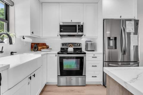 300 SE 8th Avenue, Deerfield Beach FL - photo 24 of 73