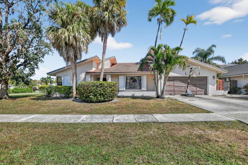 4 bedroom Single Family Residence at 22220 Morning Glory Terrace, Thornhill Green, Boca Raton — photo 4