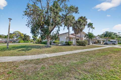22220 Morning Glory Terrace, Boca Raton FL - photo 7 of 70