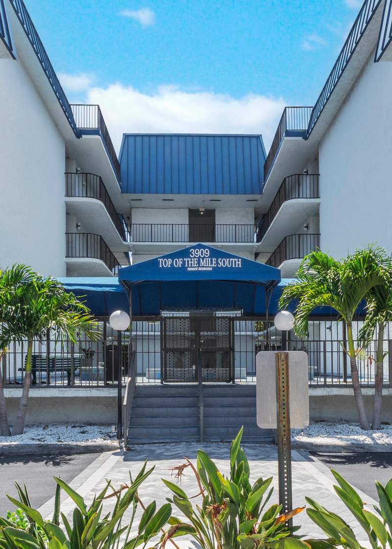 1 bedroom Condominium at 3909 N Ocean Boulevard #401, Top Of The Mile South Condo, Fort Lauderdale — photo 4